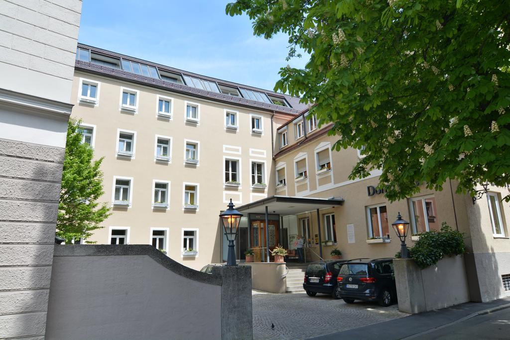 Dom Hotel Аугсбург Екстер'єр фото