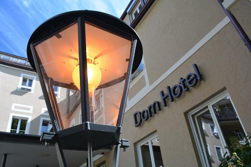 Dom Hotel Аугсбург Екстер'єр фото