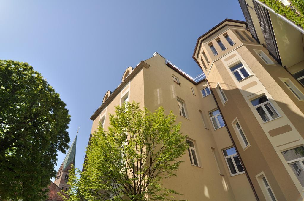 Dom Hotel Аугсбург Екстер'єр фото