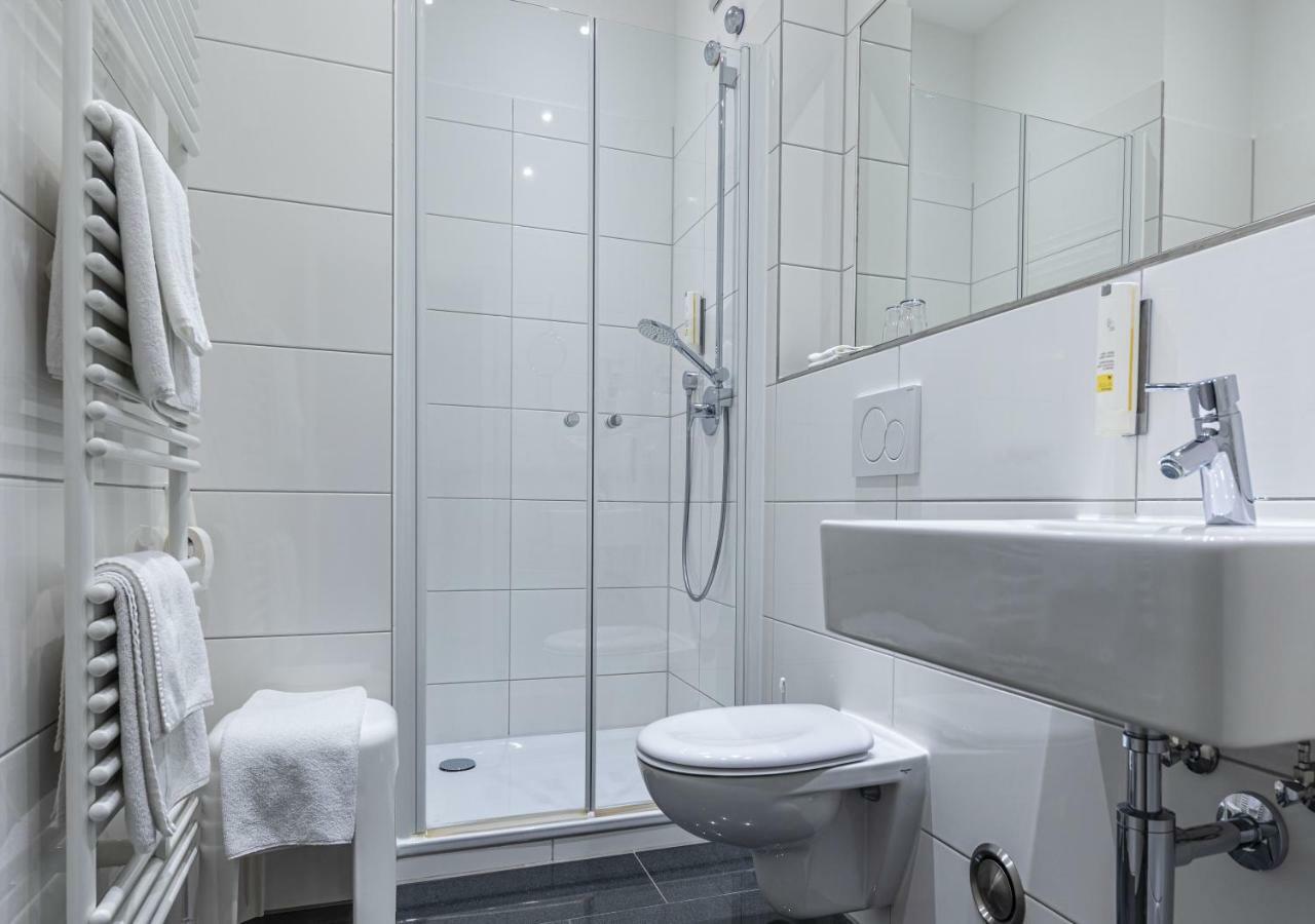Dom Hotel Аугсбург Екстер'єр фото