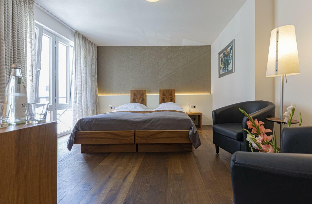 Dom Hotel Аугсбург Екстер'єр фото
